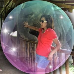 Meet your Posher, Lola